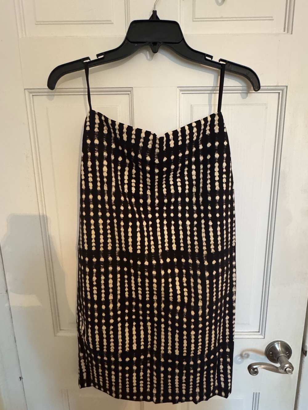 SAMANTHA SUNG Black and white below the knee Silk and Wool blend Pencil Skirt